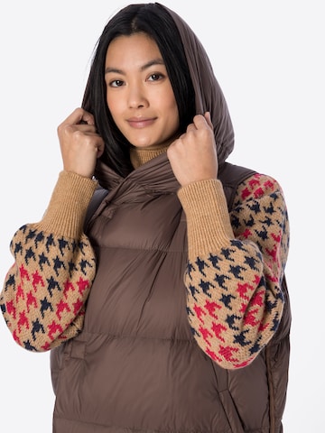 JNBY Vest in Brown