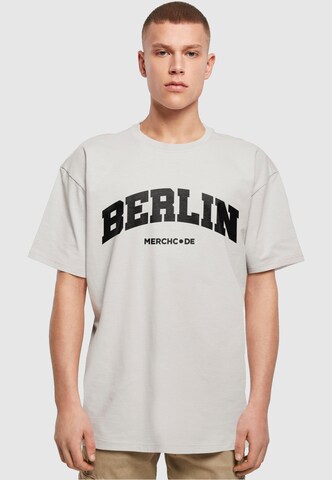 Merchcode Shirt 'Berlin' in Grau: Vorderseite