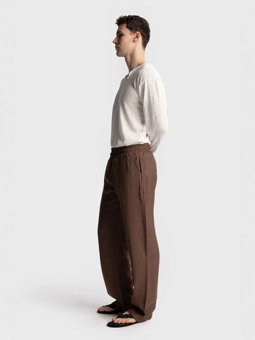 Regular Pantalon Giesto en marron