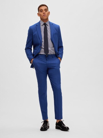 Coupe slim Pantalon à plis 'Neil' SELECTED HOMME en bleu