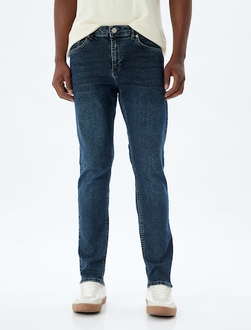 Koton Regular Jeans in Blue: front