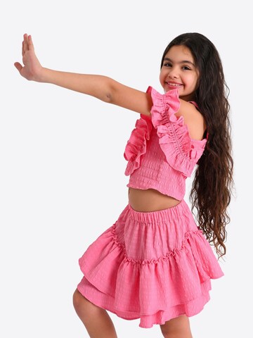 Solang Set in Pink: front