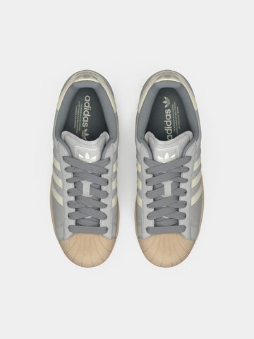 ADIDAS ORIGINALS Sneaker 'SUPERSTAR II' in Grau
