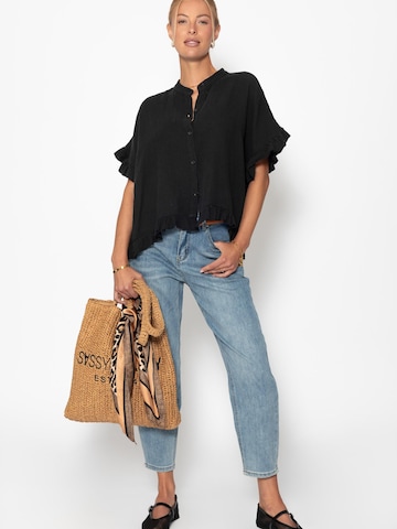 SASSYCLASSY Shirt in Black
