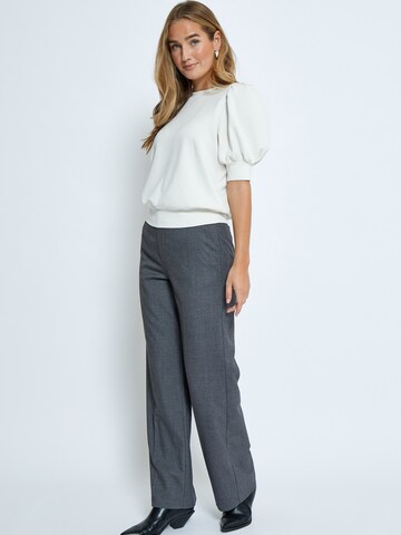 T-shirt 'Livna' minus en blanc
