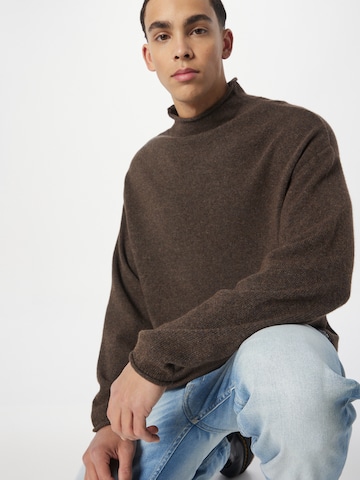 REPLAY Sweter w kolorze brązowy