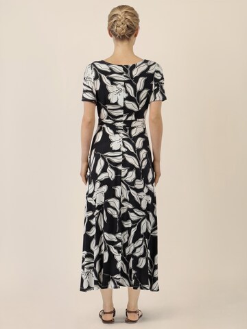 APART Kleid in Schwarz