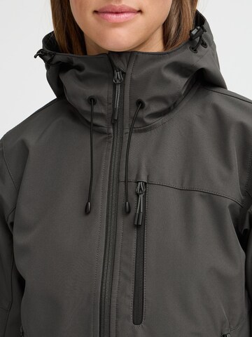 Giacca per outdoor ' NBRosa W 8.000 mit wasserdichter Beschichtung ' di North Bend in grigio
