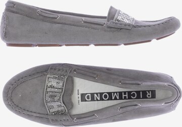 John Richmond Flats & Loafers in 39 in Grey: front
