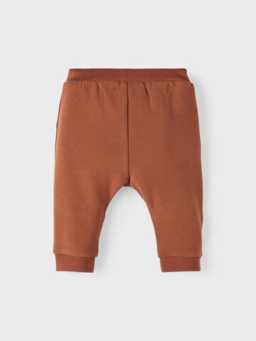 NAME IT - Tapered Pantalón 'Olaf' en marrón