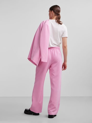 PIECES - Pierna ancha Pantalón 'PCBOZZY' en rosa
