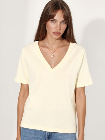 Maglietta di Busem in giallo