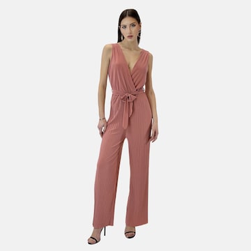 Elara Jumpsuit in Roze: voorkant