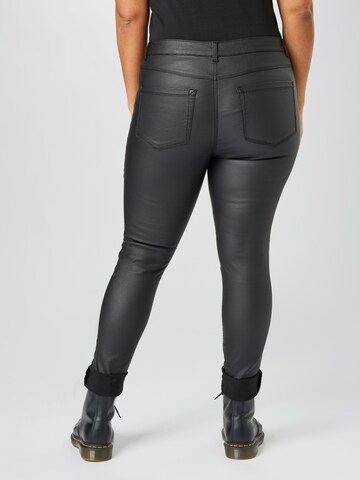 Skinny Jeans di ONLY Carmakoma in nero