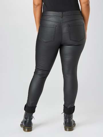 ONLY Carmakoma Skinny Jeans in Black