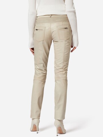 RICANO - Slimfit Pantalón 'Donna' en blanco