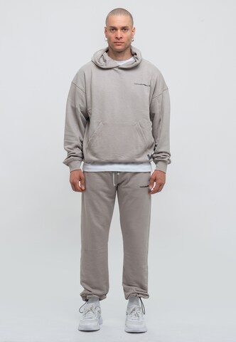 Tom Barron Tracksuit in Grey: front