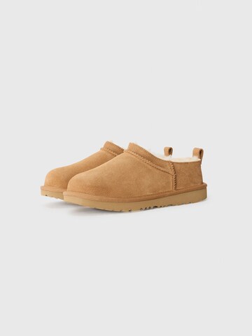 UGG Lage schoen 'Classic' in Bruin