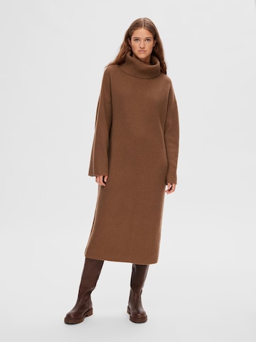 SELECTED FEMME Knitted dress in Brown