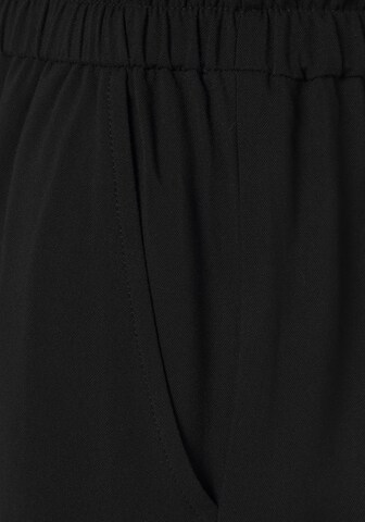 LASCANA Jumpsuit in Schwarz