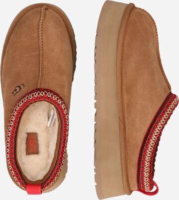 UGG - Pantufa 'Tazz' em castanho