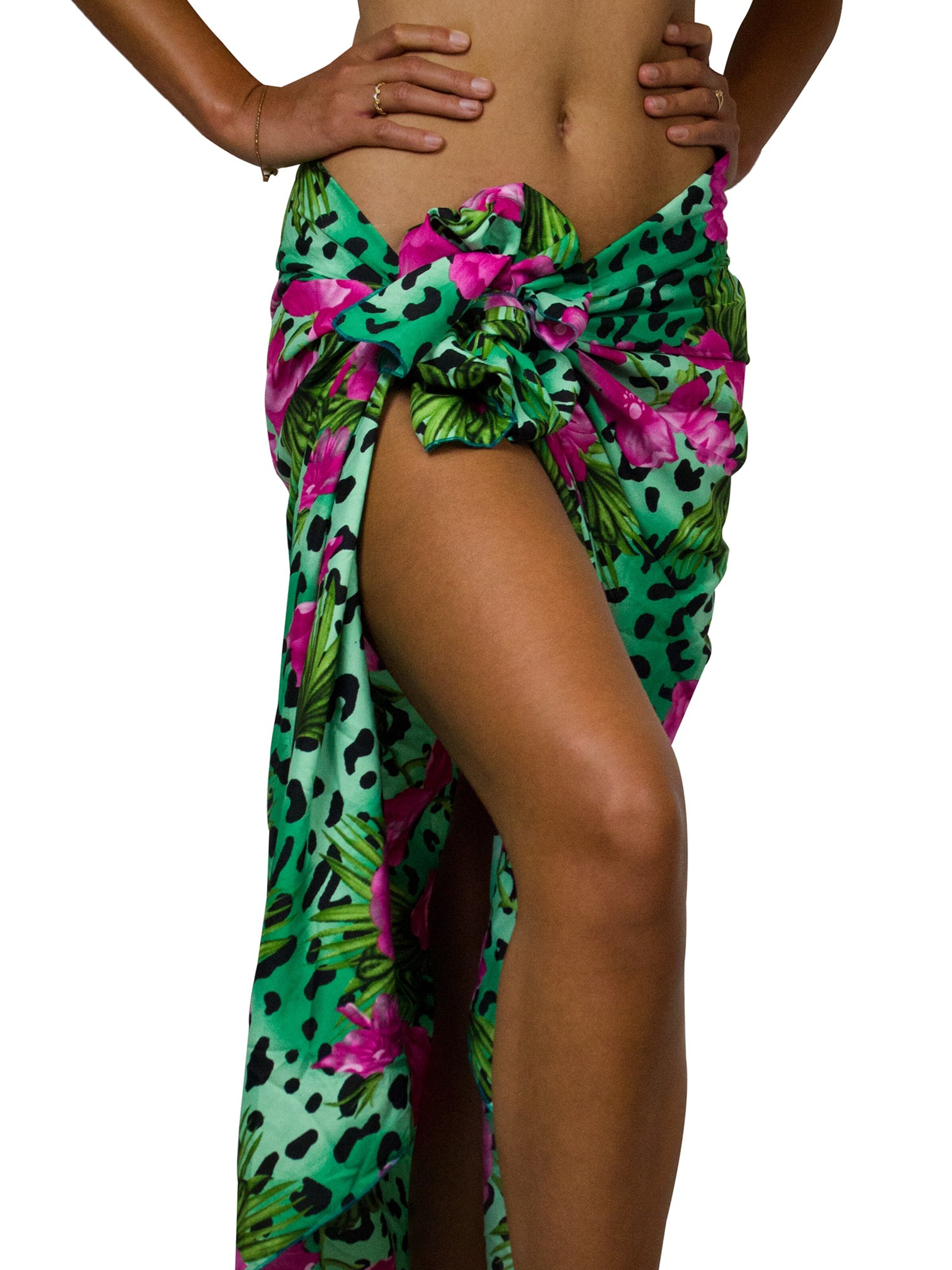 King Kameha Wrap 'Leopard Flowers' in Green