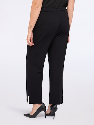 Fiorella Rubino Tapered Trousers in Black