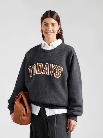 10Days Μπλούζα φούτερ σε γκρι: μπροστά