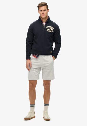 Superdry Regular Broek 'Essential' in Grijs