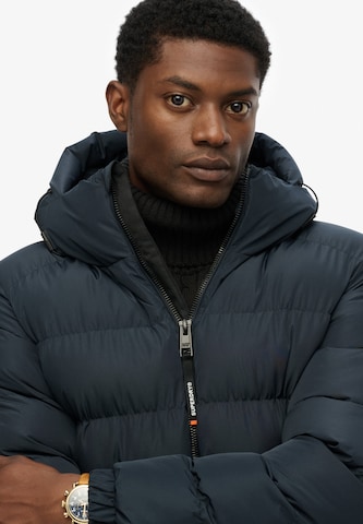 Veste d’hiver Superdry en bleu