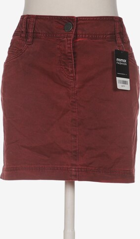 s.Oliver Skirt in S in Red: front