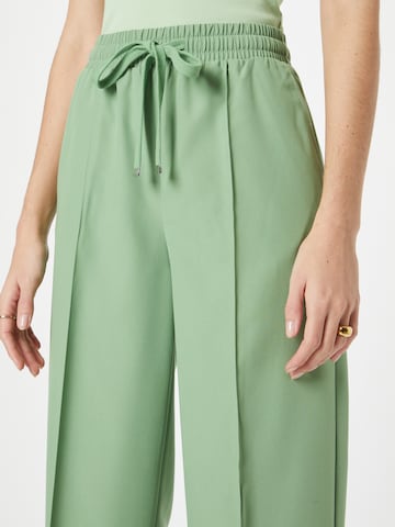 UNITED COLORS OF BENETTON Wide leg Trousers with creases in Green