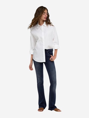 Wide leg Jeans 'ONLBLUSH MID FLARED DNM REA409 NOOS 15233833' di ONLY in blu