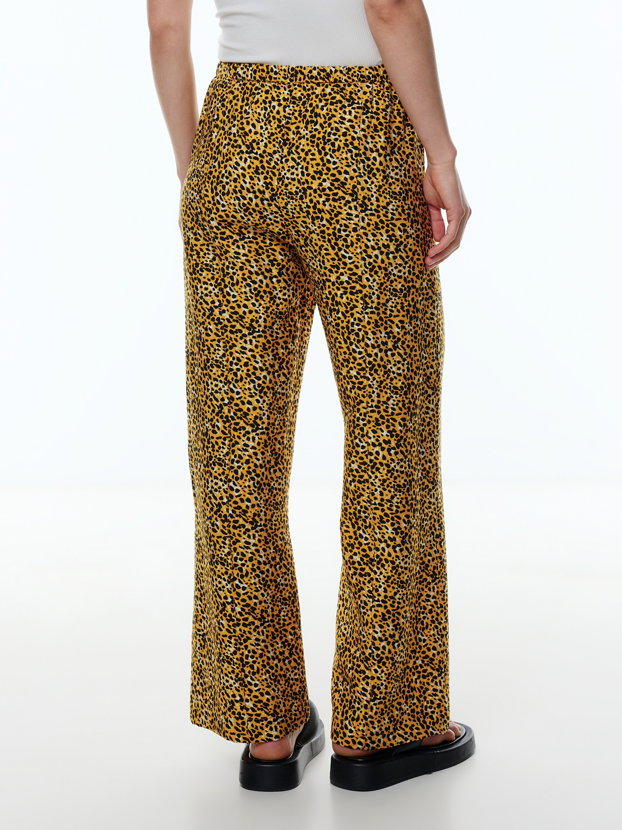 EDITED Produits Pantalon 'Jeanna' beige