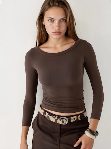 Busem Shirt in Braun: Vorderseite