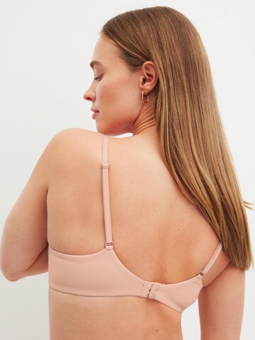 CALIDA T-Shirt BH 'Sleek Skin' in Pink