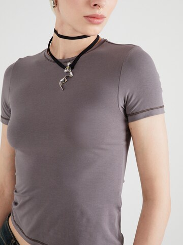 WEEKDAY - Camiseta en gris