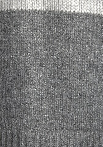 LASCANA Sweater in Grey