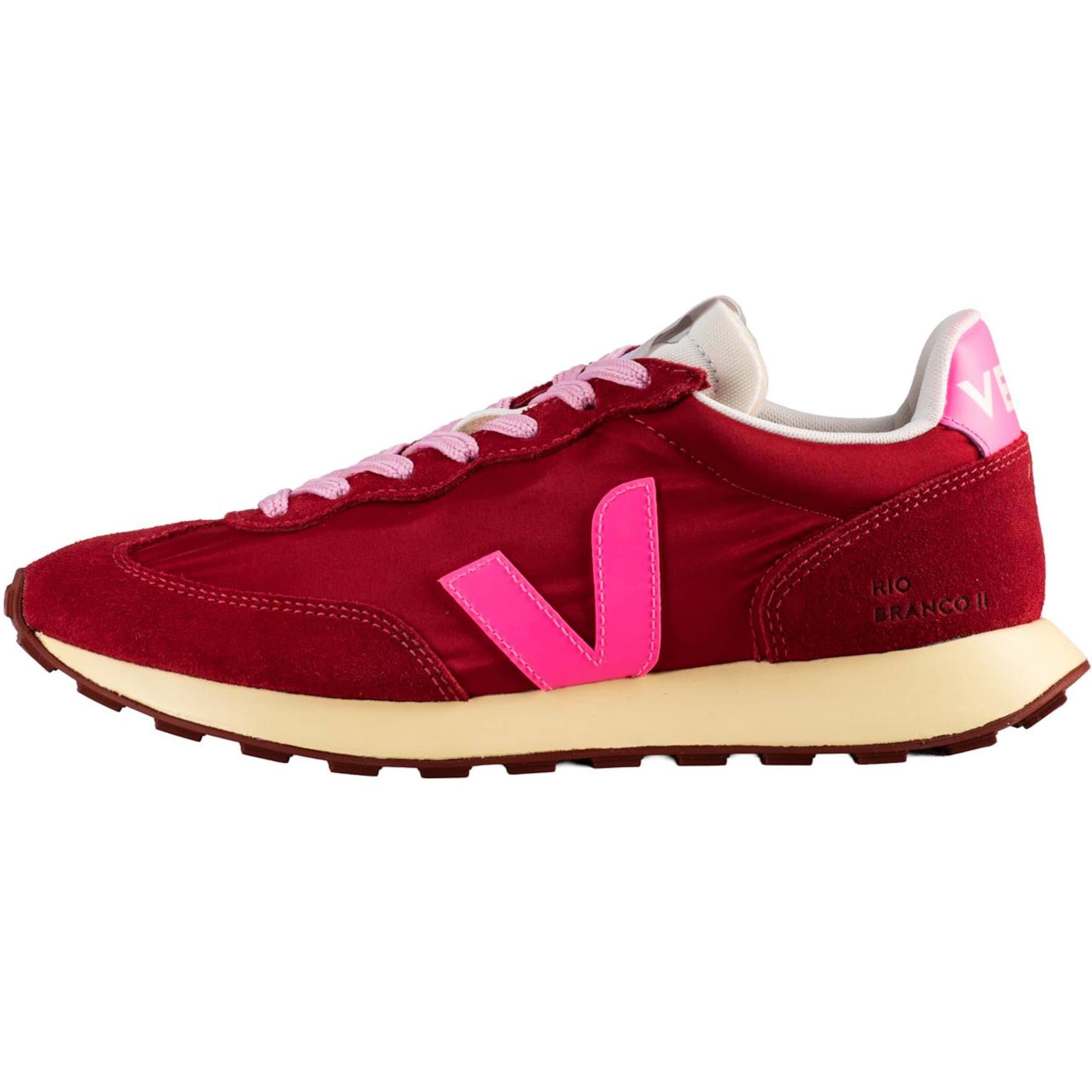 Veja Sneakers 'Rio Branco II' in Red: front