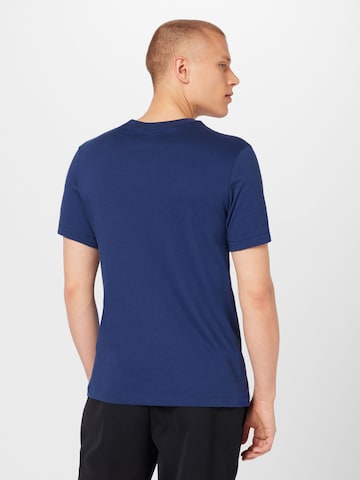 Nike Sportswear T-Shirt in Blau