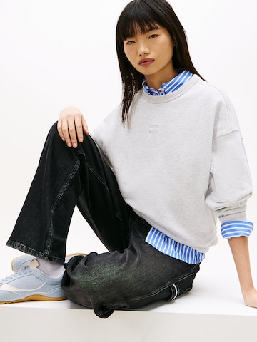 Tommy Jeans Sweatshirt in Grau