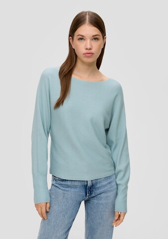 Pull-over QS en bleu : devant