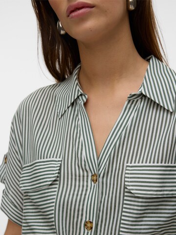 Robe-chemise 'VMBumpy' VERO MODA en vert