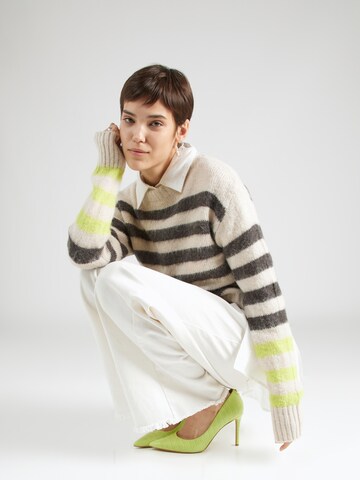 FRENCH CONNECTION Pullover 'HADLEE JESSIKA' in Beige