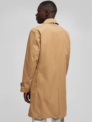 HECHTER PARIS Between-Seasons Coat in Brown