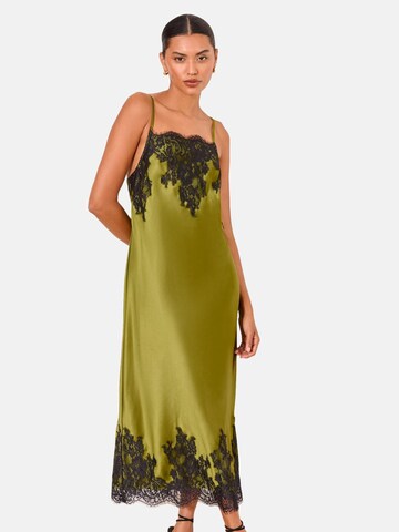 Robe Lipsy en vert : devant