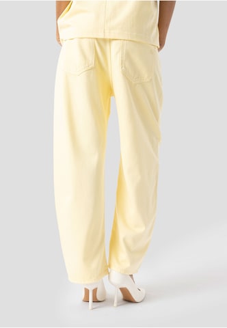 Elias Rumelis - regular Vaquero 'Yoana' en amarillo