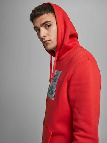 JACK & JONES Sweatshirt in Rot