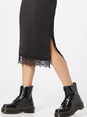 Robe River Island en noir