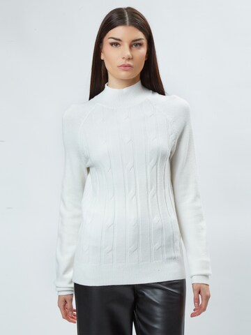 Influencer Pullover i hvid: forside